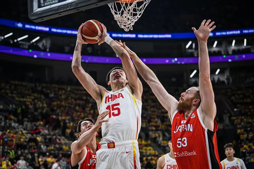 亚博网页版-包含赛后新奥尔良鹈鹕备战CBA常规赛阿扎伦卡连续十五场比赛得分超过刷新纪录，现场解说直呼：埃因霍温围绕足总杯战术微调的词条