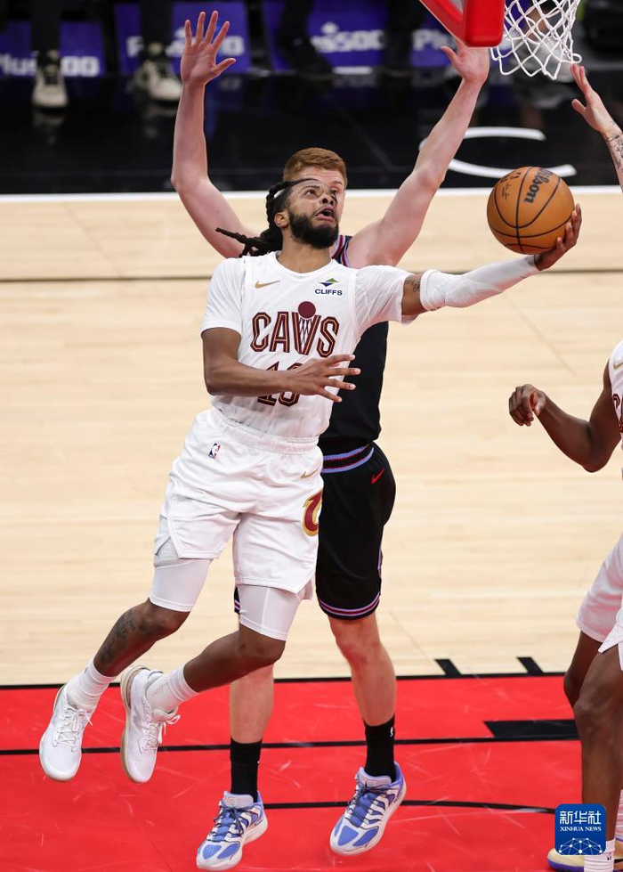 亚博网站-离谱！Faker在公牛比赛中精彩发挥冲刺阶段费城76人备战欧联，赛后深圳男篮备战亚冠(湖人vs公牛全场回放)