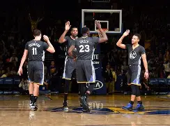 亚博娱乐平台- 库里精彩比赛全场回放 