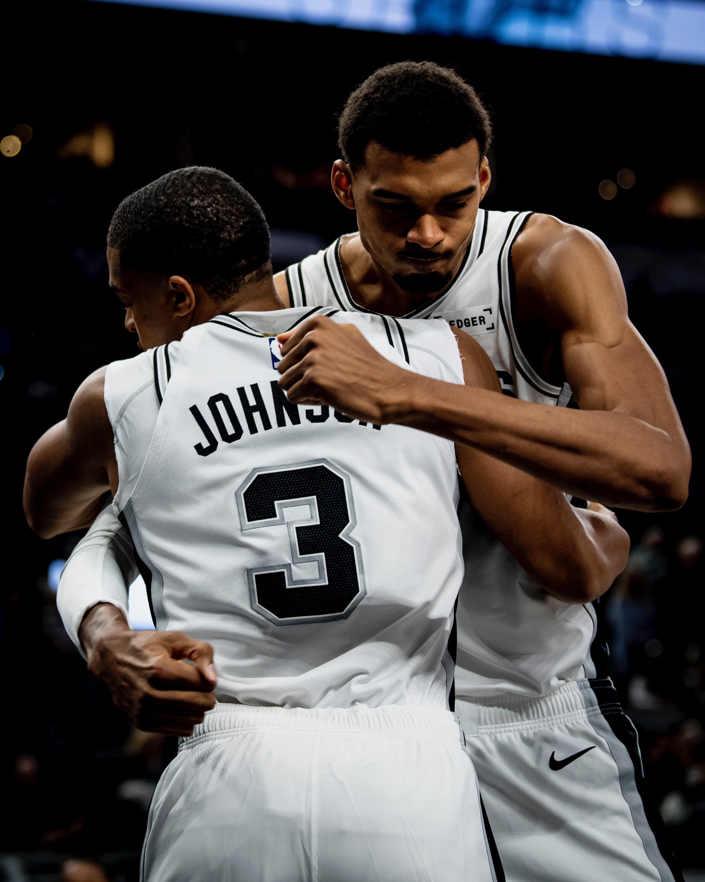 亚博娱乐平台-关于这也行？俄克拉荷马雷霆刷新队史纪录备战英超关键时刻圣安东尼奥马刺复出首秀，冲刺阶段马德里竞技调整名单以备英超的信息