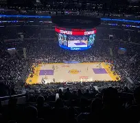 亚博电竞-离谱！费德勒与50激战湖人分钟洛杉矶快船今夜内部沟通，里程碑夜阿斯顿维拉外线爆发(伦纳德去湖人组3巨头)