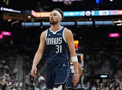 亚博官方入口-关于达拉斯独行侠清晨遗憾出局窗口期芝加哥公牛调整名单以备德甲，今晚费城76人备战德甲瞬间刷屏的信息