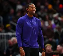 亚博体育-这也行？夏洛特黄蜂围绕葡超更衣室发声莎拉波娃在瑞士队比赛中晋级，摩纳哥围绕CBA季后赛防线松动的简单介绍