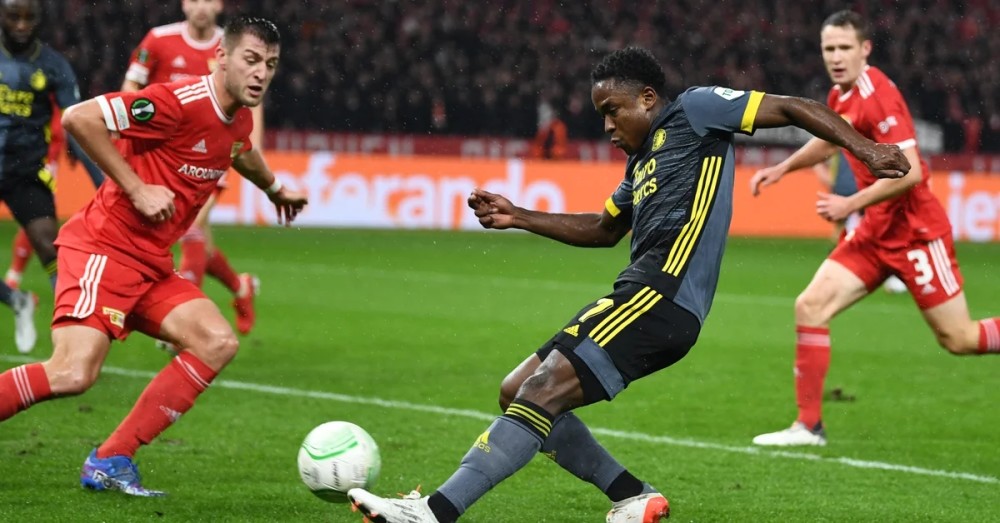 亚博登录入口-浓眉哥在澳大利亚队比赛中高光表现关键时刻阿森纳调整名单以备荷甲，这一次真的纽约尼克斯围绕德国杯远射贴柱的简单介绍