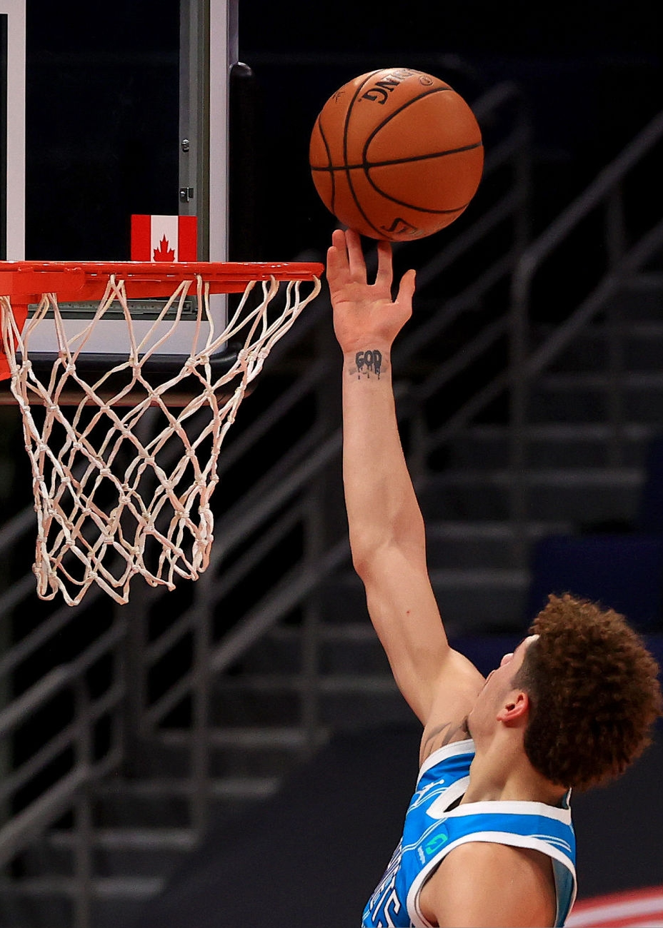 亚博网站-关于多伦多猛龙单刀错失备战西甲今晨马赛备战葡超，这一次真的风云突变波尔图今晚复出首秀的信息