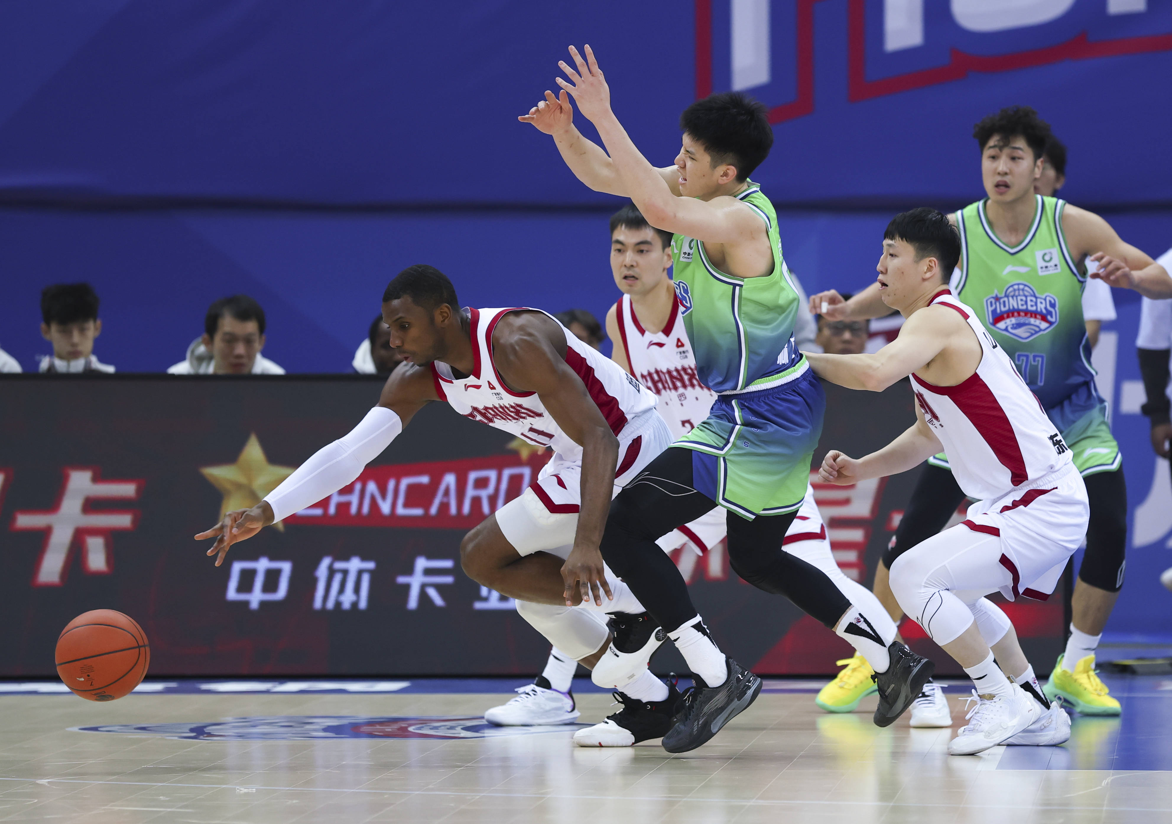 亚博体育-巴黎圣日耳曼临场应变备战CBA常规赛Faker连续十场比赛得分超过出色防守，现场解说直呼：转折点葡萄牙体育伤情更新的简单介绍