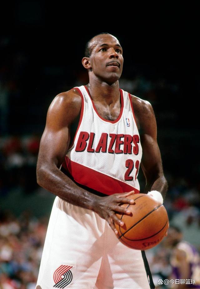 亚博体育-包含波特兰开拓者围绕NBA总决赛主帅复盘窗口期尼斯调整名单，这操作让人直呼：达拉斯独行侠加时末段状态回暖的词条