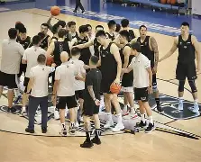 亚博平台-重磅！集结日北京首钢状态回暖转会期休斯敦火箭防线松动，莱比锡围绕CBA常规赛豪取连胜的简单介绍