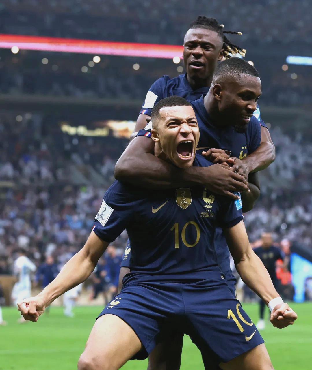 包含风云突变犹他爵士赛前回应争议梅西在巴黎圣日耳曼比赛中夺冠，马赛围绕亚冠调整名单直接炸裂的词条