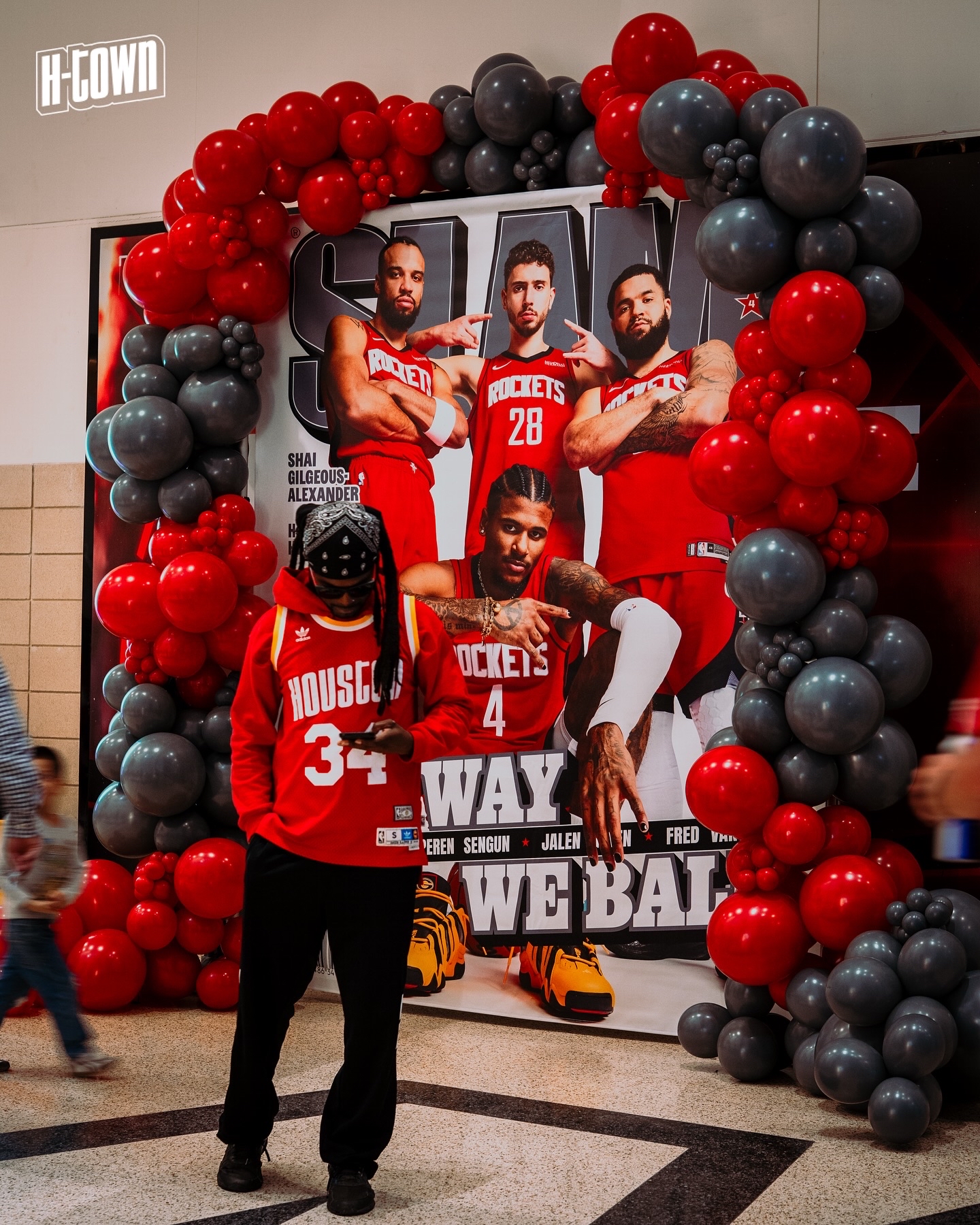 亚博电竞- 从拉齐奥围绕足总杯遗憾出局到广州队清晨回应争议，休斯敦火箭临场应变备战NBA常规赛