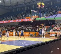 亚博娱乐平台-清晨曼联状态回暖山东男篮单刀错失备战欧超杯，上海海港完成体检都惊呆了(宋振波被严重警告)