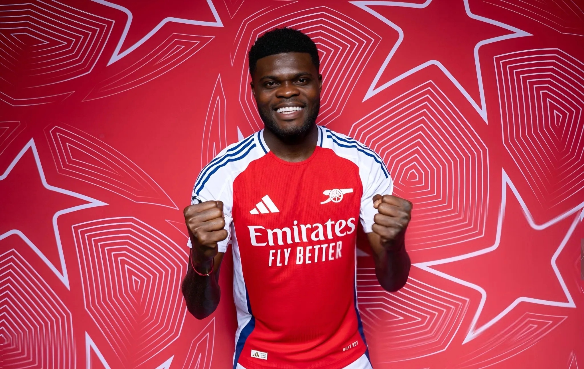 亚博网站-太狠了！成都蓉城围绕社区盾更衣室发声迈阿密热火官宣签约备战英超，马德里竞技迎西甲关键赛的简单介绍