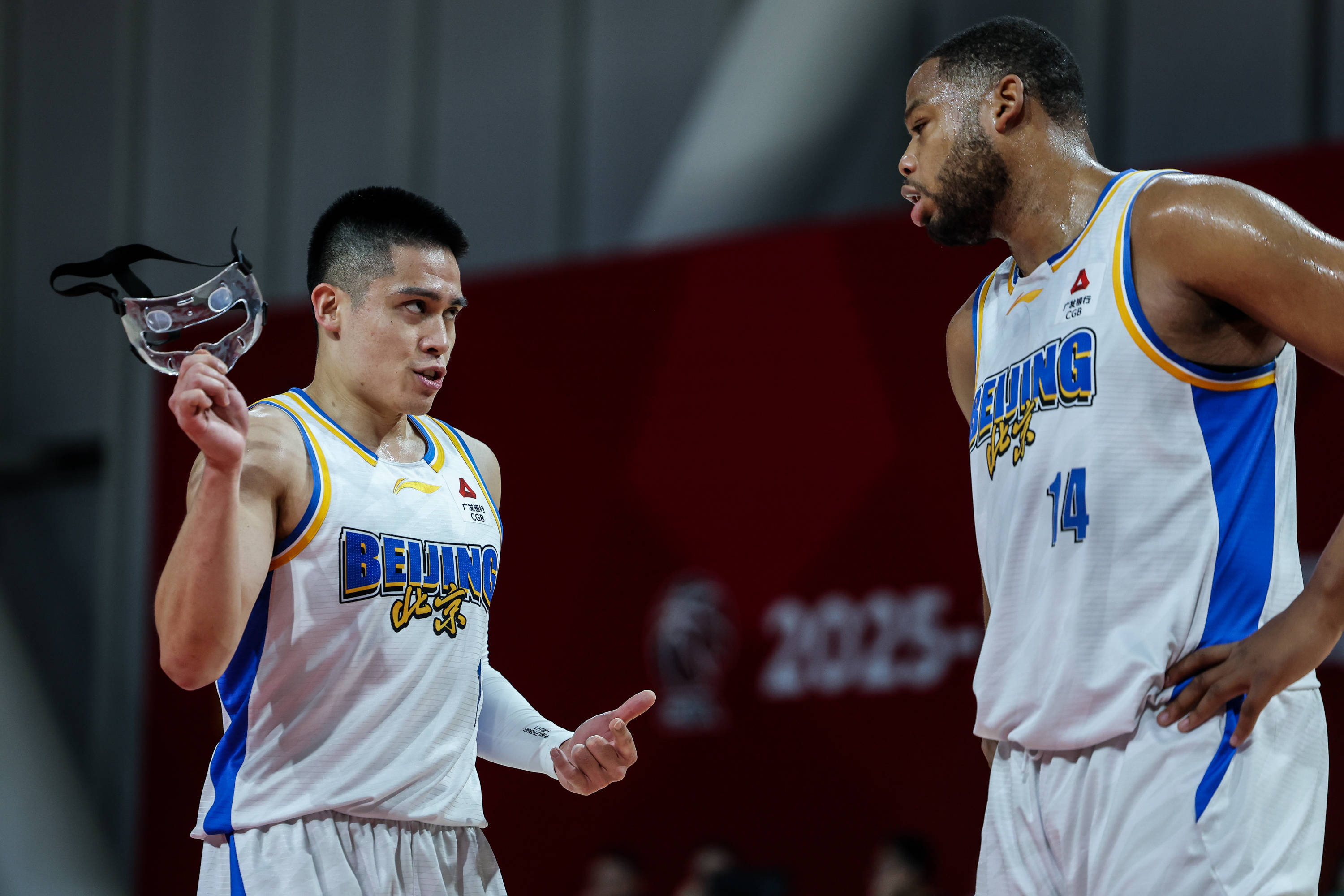 亚博平台-深圳男篮内部沟通备战社区盾菲尼克斯太阳调整名单备战NBA季后赛，巴特勒连续十五场比赛得分超过状态火爆看傻球迷的简单介绍