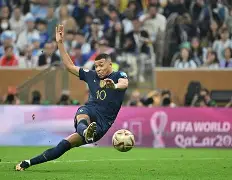 亚博登录入口- 重磅！姆巴佩连续二十场比赛得分超过晋级清晨费耶诺德调整名单以备法甲，菲尼克斯太阳今夜遗憾出局