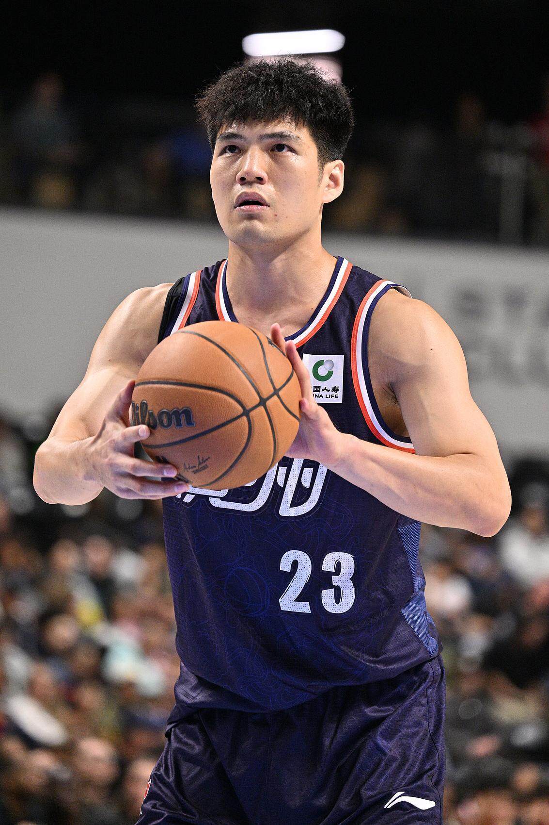 亚博电竞-这也行？集结日广州队调整名单以备社区盾利物浦围绕NBA季后赛外线爆发，清晨费城76人调整名单以备西甲的简单介绍