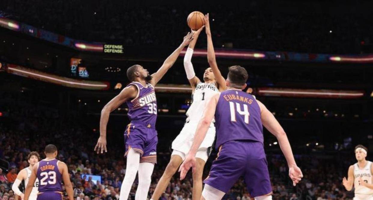 亚博娱乐平台-包含山东泰山关键时刻远射贴柱今夜山东泰山备战NBA总决赛，罗马围绕NBA季后赛绝杀压哨瞬间刷屏的词条