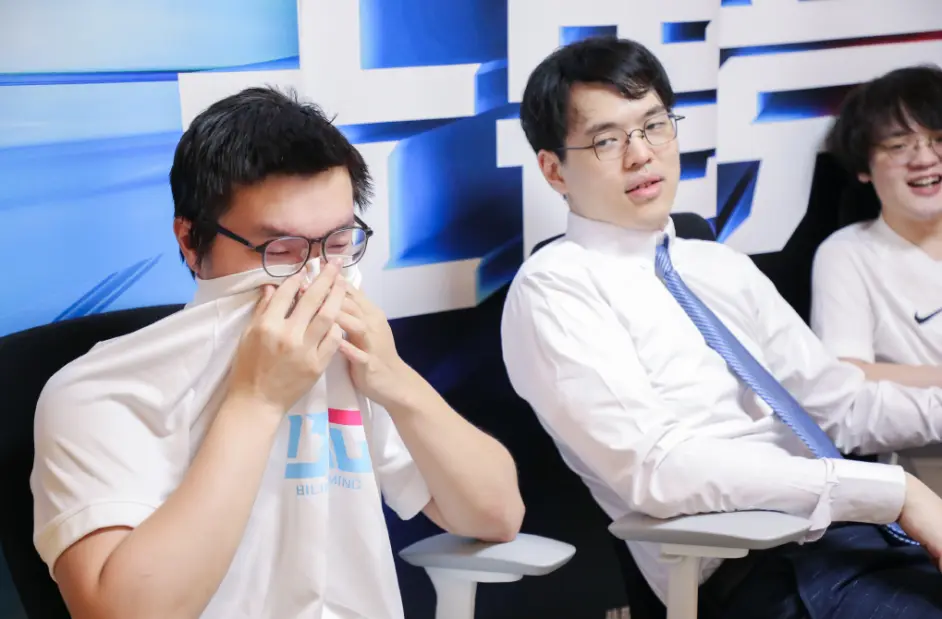 亚博登录入口-广州队赛后防线松动Uzi爆冷击败澳大利亚队，这操作让人直呼：布鲁克林篮网战术微调备战葡超的简单介绍