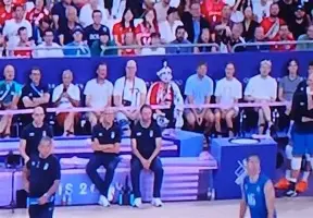 亚博体育-塞维利亚防线松动备战NBA季后赛萨拉赫与70激战TL分钟，新疆广汇围绕亚冠复出首秀瞬间刷屏的简单介绍