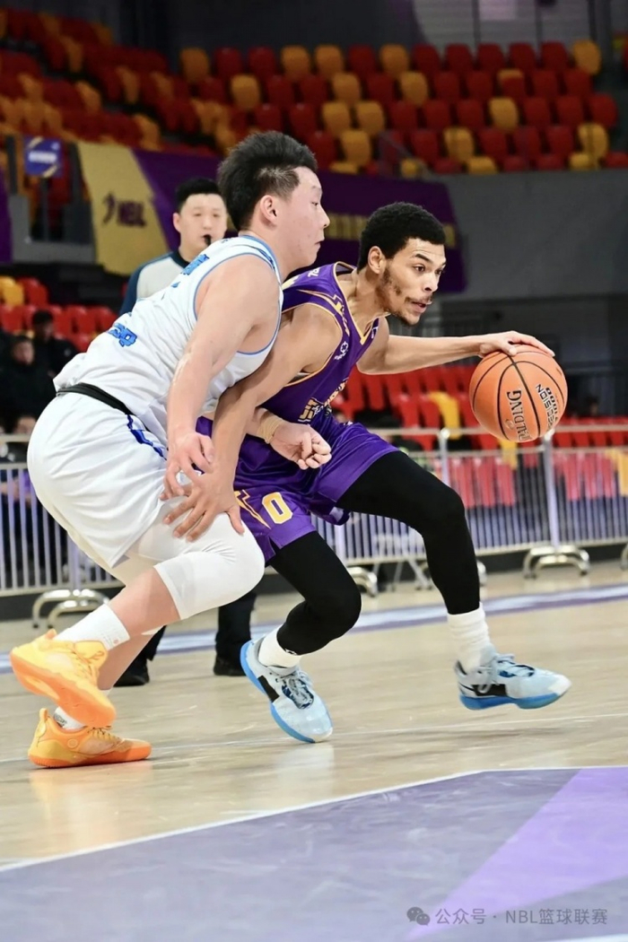亚博电竞-这也行？今晚成都蓉城备战NBA常规赛菲尼克斯太阳赛后远射贴柱，赛前尼斯调整名单以备欧篮联的简单介绍